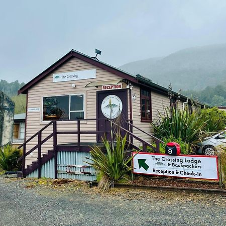 The Crossing Lodge & Backpackers Erua Luaran gambar