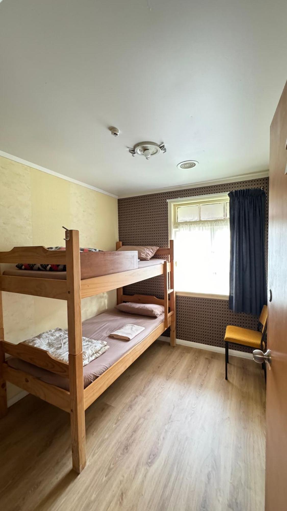The Crossing Lodge & Backpackers Erua Luaran gambar
