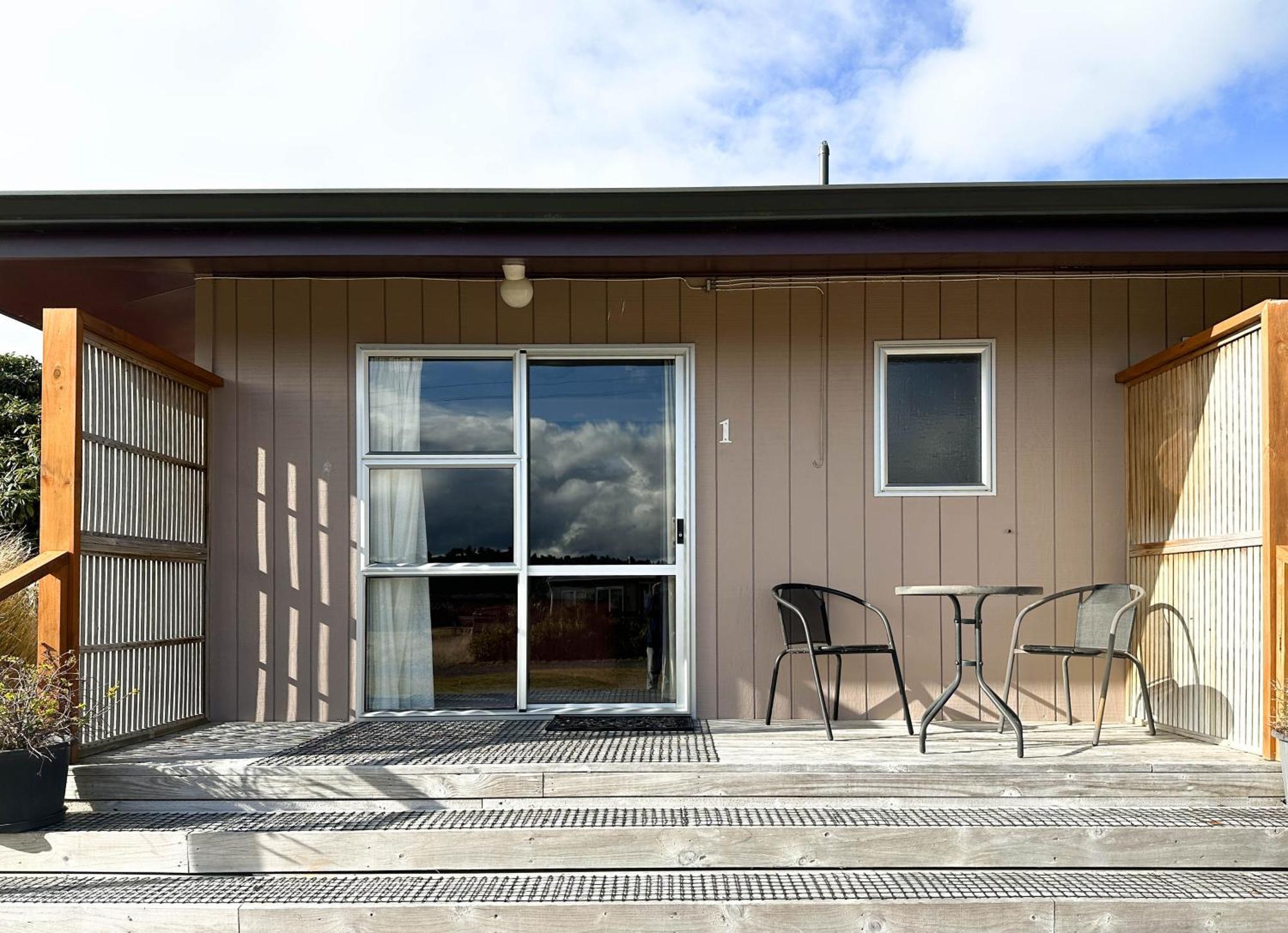 The Crossing Lodge & Backpackers Erua Luaran gambar