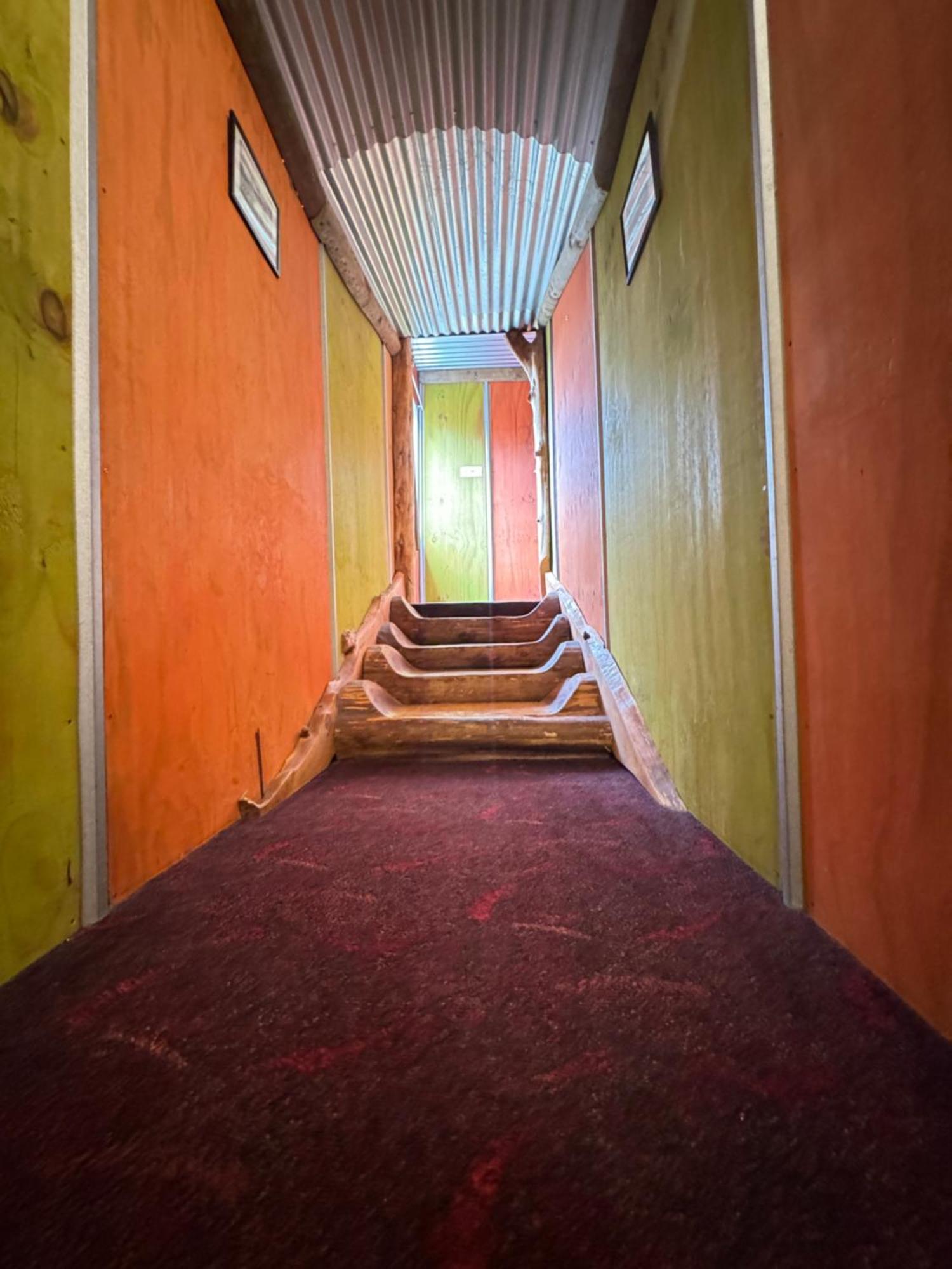 The Crossing Lodge & Backpackers Erua Luaran gambar